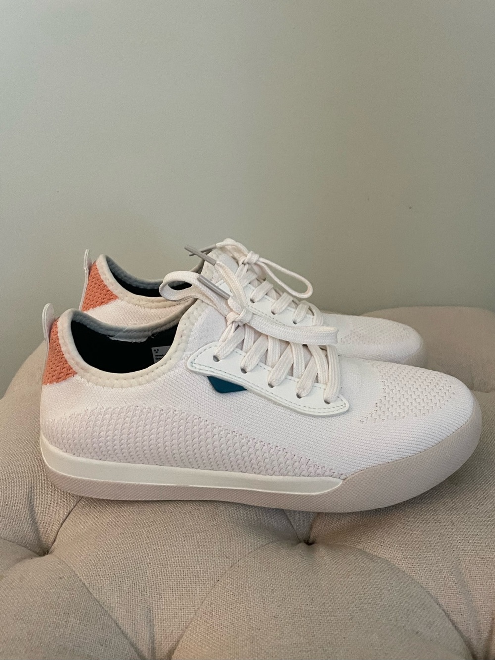 Vessi Women’s Weekend Waterproof Sneaker - Picture 5 of 11